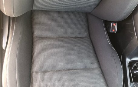 Toyota RAV4, 2018 год, 2 390 000 рублей, 11 фотография