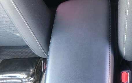 Toyota RAV4, 2018 год, 2 390 000 рублей, 12 фотография