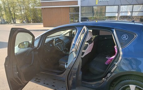 Opel Astra J, 2011 год, 529 000 рублей, 3 фотография