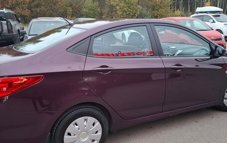 Hyundai Solaris II рестайлинг, 2012 год, 750 000 рублей, 5 фотография