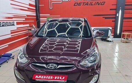 Hyundai Solaris II рестайлинг, 2012 год, 750 000 рублей, 11 фотография