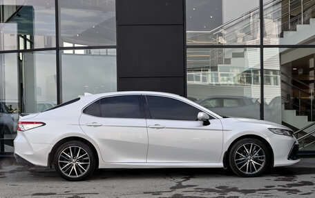 Toyota Camry, 2021 год, 3 590 000 рублей, 9 фотография