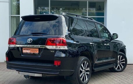 Toyota Land Cruiser 200, 2018 год, 7 299 000 рублей, 2 фотография