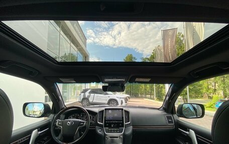 Toyota Land Cruiser 200, 2018 год, 7 299 000 рублей, 12 фотография