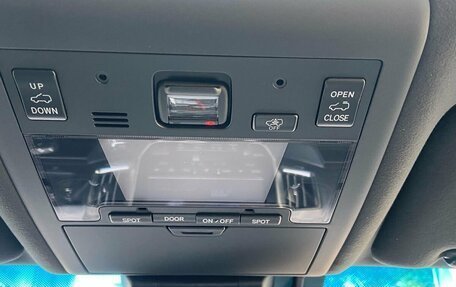 Toyota Land Cruiser 200, 2018 год, 7 299 000 рублей, 19 фотография