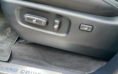 Toyota Land Cruiser 200, 2018 год, 7 299 000 рублей, 22 фотография