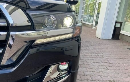 Toyota Land Cruiser 200, 2018 год, 7 299 000 рублей, 32 фотография