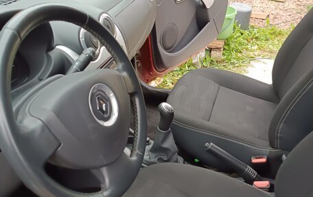 Renault Sandero I, 2012 год, 650 000 рублей, 1 фотография