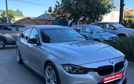 BMW 3 серия, 2012 год, 1 950 000 рублей, 3 фотография