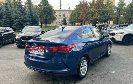 Hyundai Solaris II рестайлинг, 2021 год, 1 625 000 рублей, 6 фотография