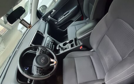KIA Sportage IV рестайлинг, 2016 год, 1 799 999 рублей, 10 фотография