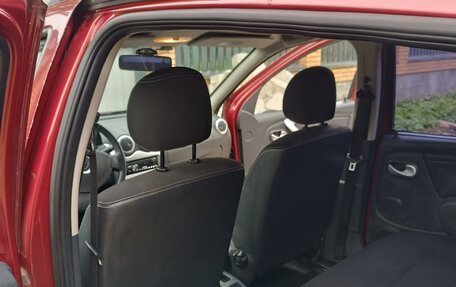 Renault Sandero I, 2012 год, 650 000 рублей, 4 фотография