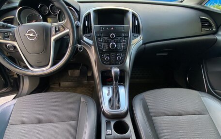 Opel Astra J, 2011 год, 680 000 рублей, 9 фотография