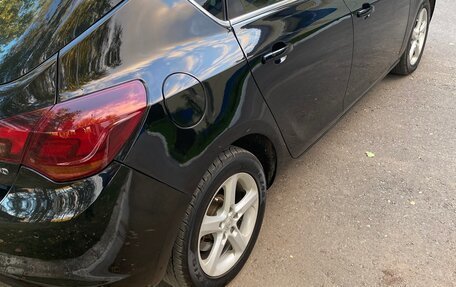 Opel Astra J, 2011 год, 680 000 рублей, 7 фотография
