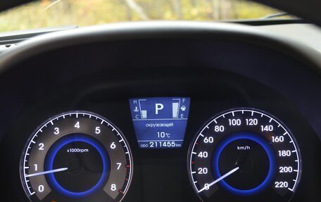 Hyundai Solaris II рестайлинг, 2013 год, 800 000 рублей, 10 фотография