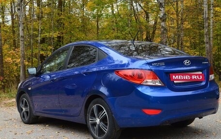 Hyundai Solaris II рестайлинг, 2013 год, 800 000 рублей, 3 фотография