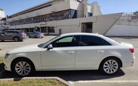 Audi A4, 2017 год, 2 550 000 рублей, 4 фотография
