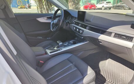 Audi A4, 2017 год, 2 550 000 рублей, 12 фотография