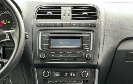 Volkswagen Polo VI (EU Market), 2015 год, 849 000 рублей, 19 фотография