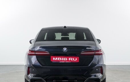 BMW 5 серия, 2023 год, 7 555 555 рублей, 24 фотография