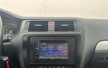 Volkswagen Jetta VI, 2012 год, 870 000 рублей, 12 фотография