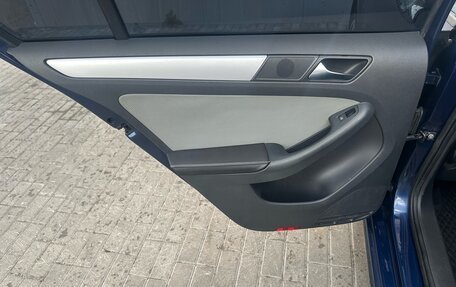 Volkswagen Jetta VI, 2012 год, 870 000 рублей, 19 фотография