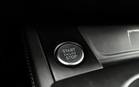 Audi A4, 2017 год, 2 181 000 рублей, 26 фотография