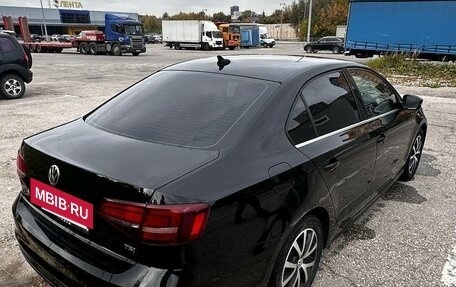 Volkswagen Jetta VI, 2017 год, 1 500 000 рублей, 4 фотография