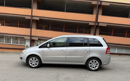 Opel Zafira B, 2012 год, 670 000 рублей, 7 фотография