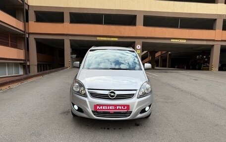 Opel Zafira B, 2012 год, 670 000 рублей, 2 фотография
