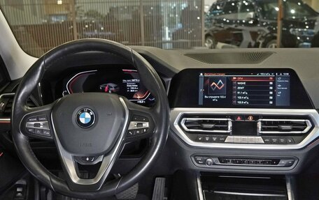 BMW 3 серия, 2019 год, 3 300 000 рублей, 9 фотография