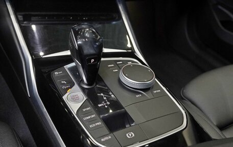 BMW 3 серия, 2019 год, 3 300 000 рублей, 15 фотография