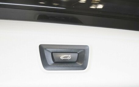 BMW 3 серия, 2019 год, 3 300 000 рублей, 21 фотография