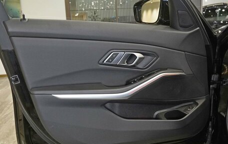 BMW 3 серия, 2019 год, 3 300 000 рублей, 22 фотография