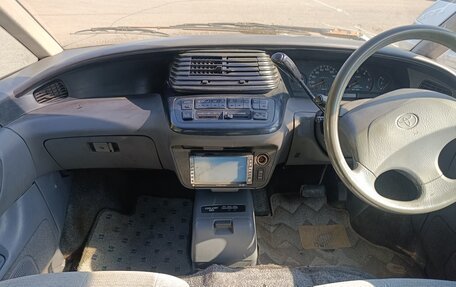 Toyota Estima III рестайлинг -2, 1992 год, 220 000 рублей, 9 фотография