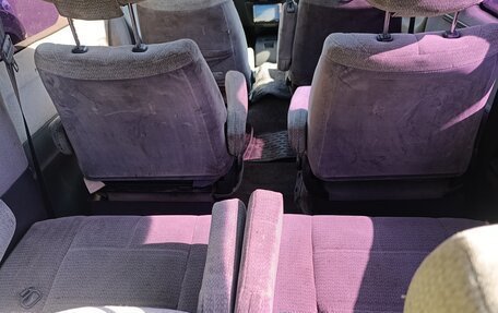 Toyota Estima III рестайлинг -2, 1992 год, 220 000 рублей, 13 фотография