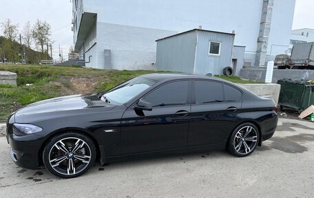 BMW 5 серия, 2013 год, 2 050 000 рублей, 2 фотография