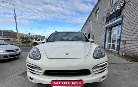 Porsche Cayenne III, 2011 год, 2 300 000 рублей, 2 фотография