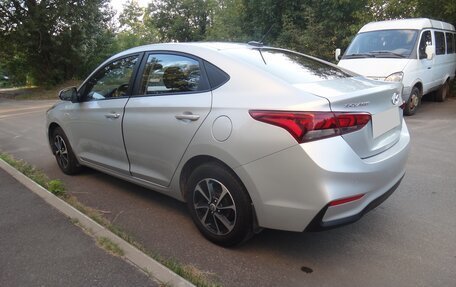 Hyundai Solaris II рестайлинг, 2019 год, 1 435 000 рублей, 3 фотография