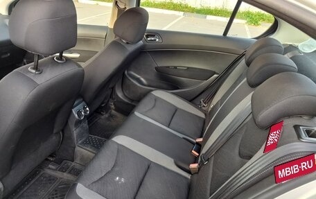 Peugeot 408 I рестайлинг, 2015 год, 750 000 рублей, 9 фотография