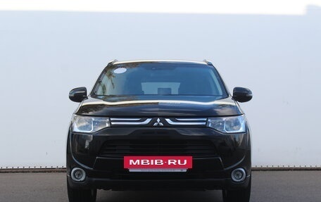 Mitsubishi Outlander III рестайлинг 3, 2013 год, 1 320 000 рублей, 2 фотография