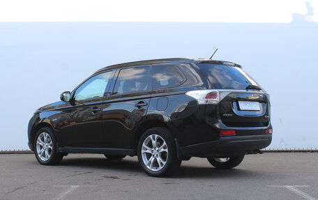Mitsubishi Outlander III рестайлинг 3, 2013 год, 1 320 000 рублей, 7 фотография