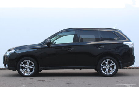 Mitsubishi Outlander III рестайлинг 3, 2013 год, 1 320 000 рублей, 8 фотография