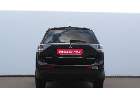 Mitsubishi Outlander III рестайлинг 3, 2013 год, 1 320 000 рублей, 6 фотография