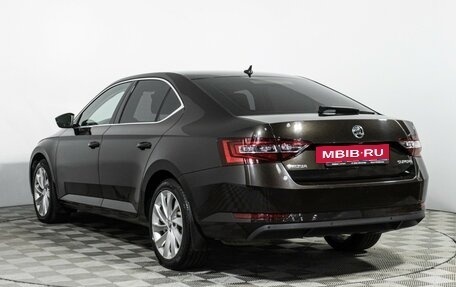 Skoda Superb III рестайлинг, 2017 год, 1 995 000 рублей, 7 фотография