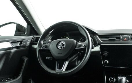 Skoda Superb III рестайлинг, 2017 год, 1 995 000 рублей, 17 фотография