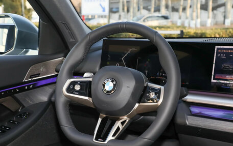 BMW 5 серия, 2025 год, 8 050 000 рублей, 11 фотография