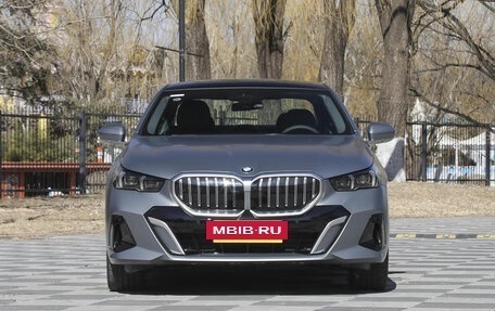 BMW 5 серия, 2025 год, 8 050 000 рублей, 3 фотография