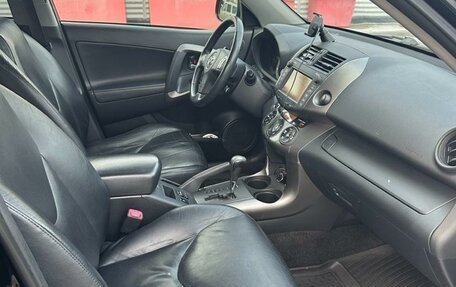 Toyota RAV4, 2011 год, 1 630 000 рублей, 2 фотография