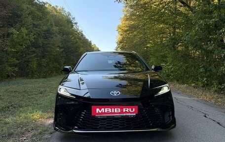 Toyota Camry, 2024 год, 4 100 000 рублей, 3 фотография